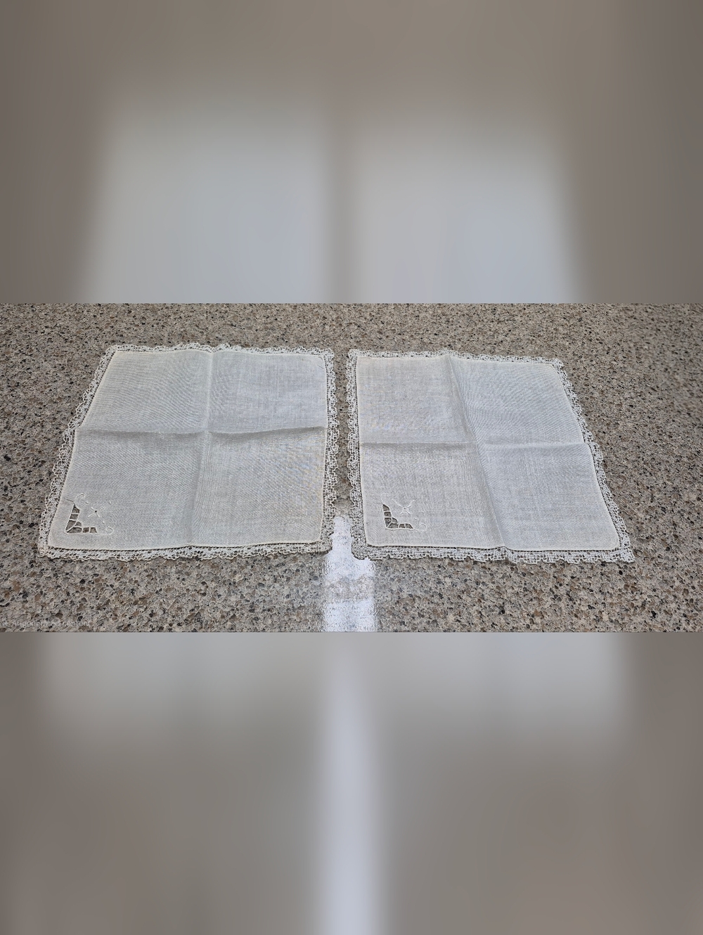 Vintage Embroidered Linen Cutwork Vanity Scarves Fingertip Towels 2 Piece 11.25"